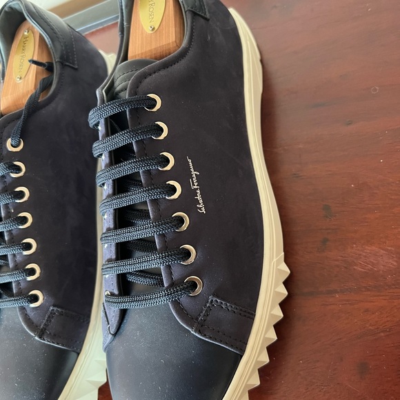 Salvatore Ferragamo Sneakers in US 9.0 - Picture 3 of 9